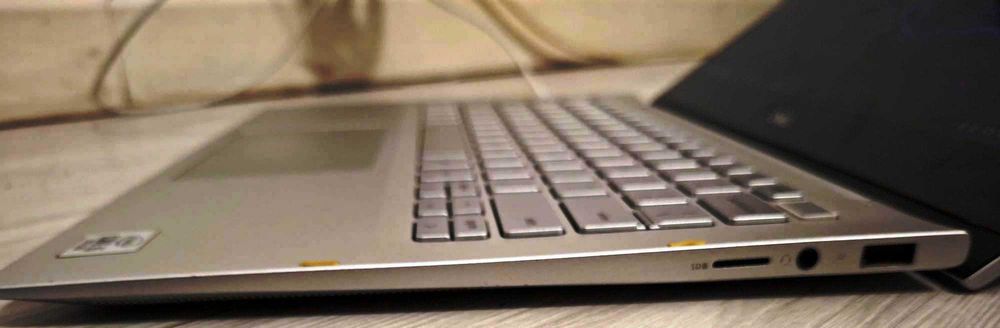 DELL INSPIRON 7391 Intel   2 în 1 (touchscreen)