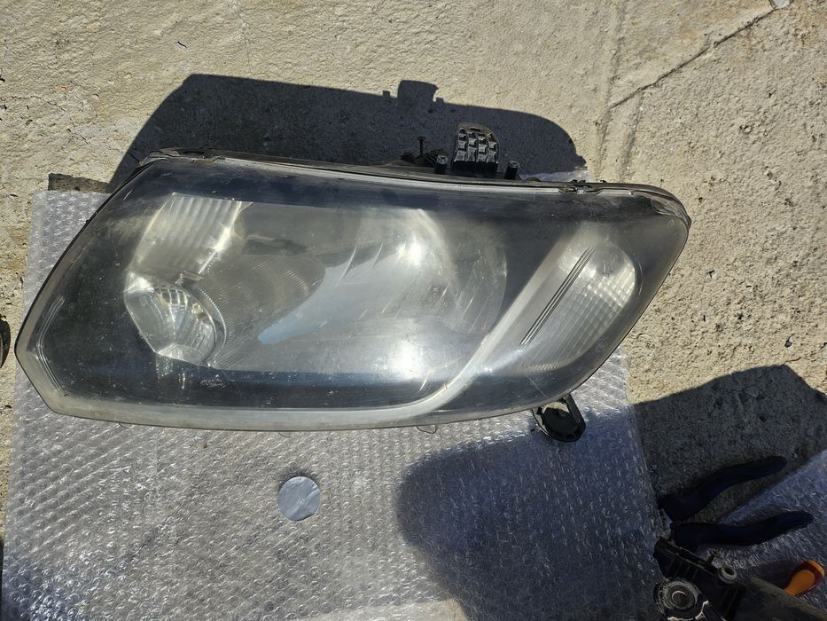 Фары логан 2  .  2 шт