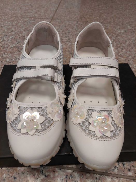 Нова цена!!! Обувки TwinSet, бели, естествена кожа, 37 номер