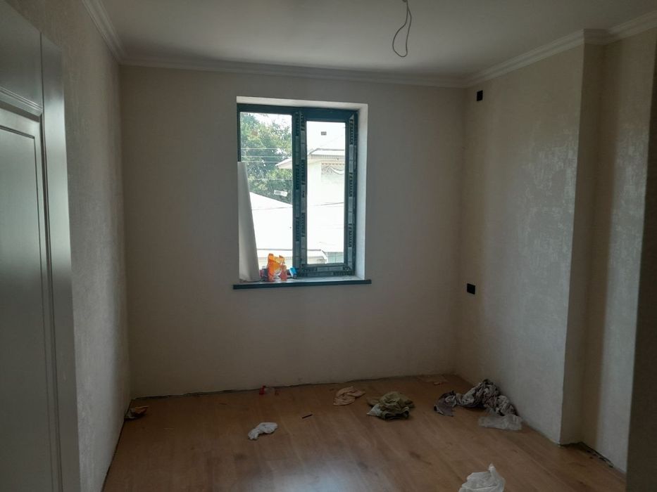 2/2/3  Академгородок.  40м2.   46000 уе.  Стартов.