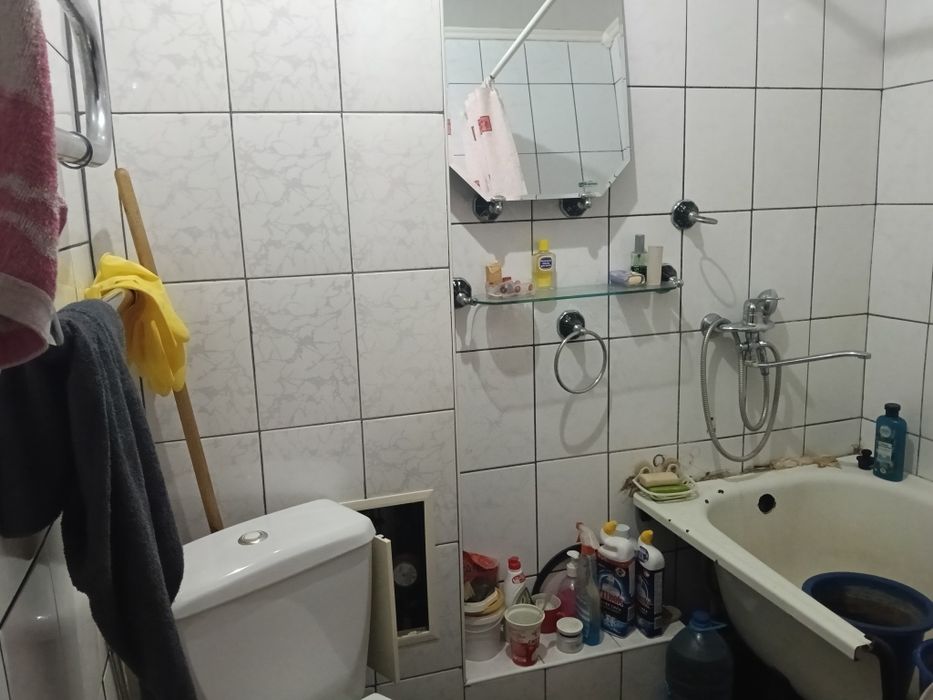 3 х ком квар 2/5 эт Алтын алма