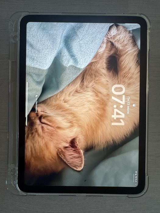 Продам Apple iPad A16
