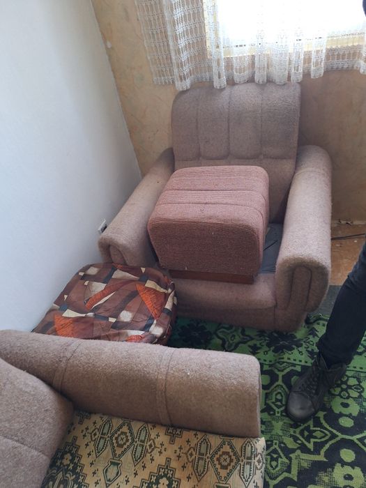 Подарявам мебели