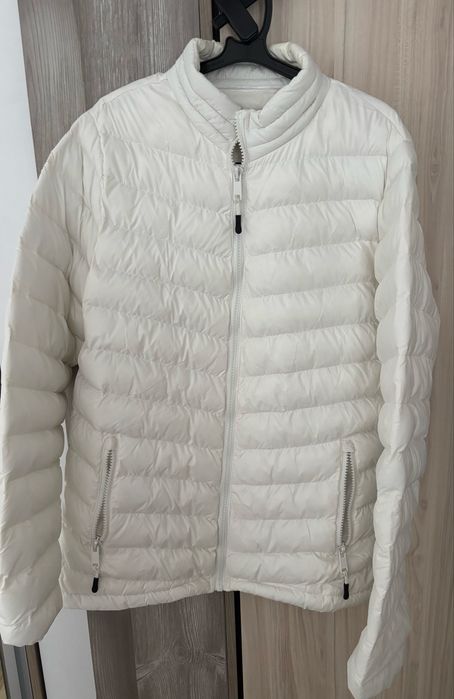 Бяло Мъжко Яке…………………….