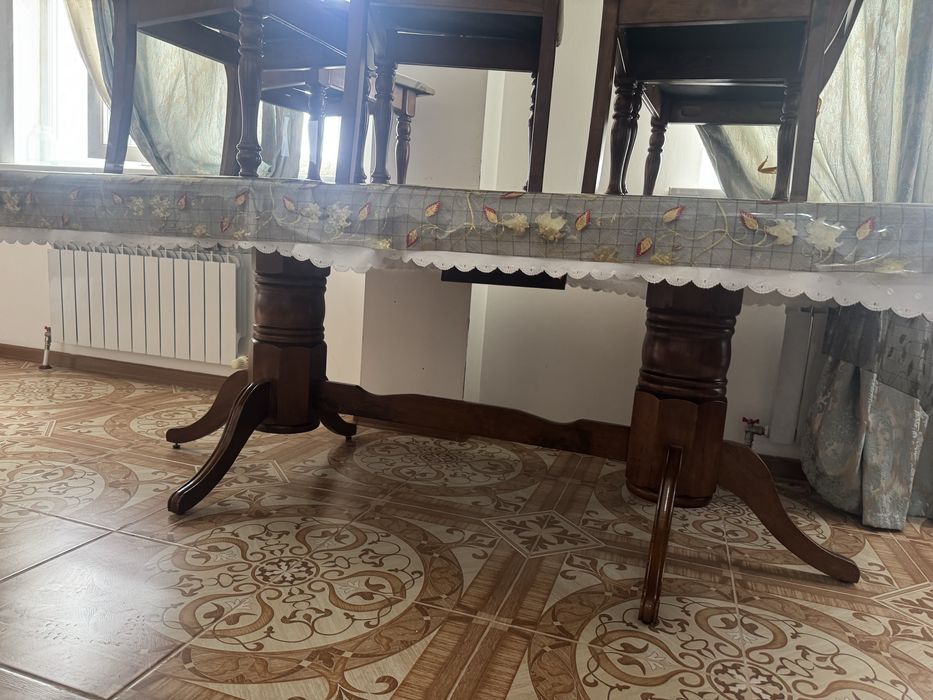 Продам кухонный стол
