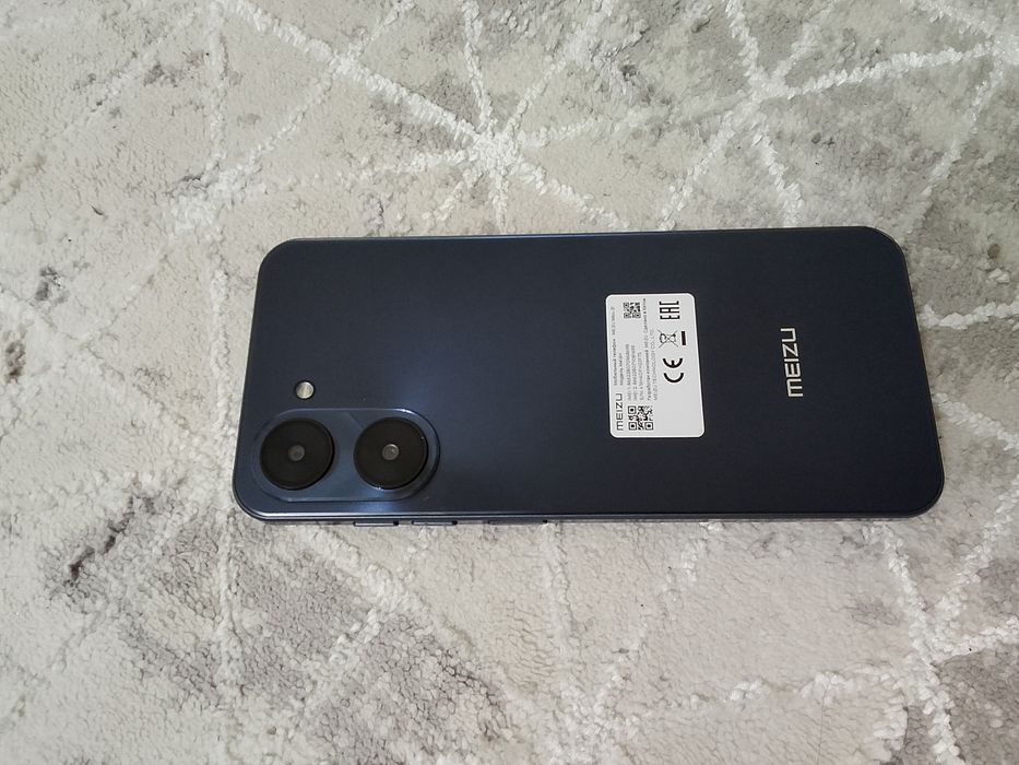 Продам телефон новый