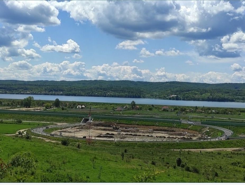 Teren intravilan Capul Piscului Merișani 500-1700 mp