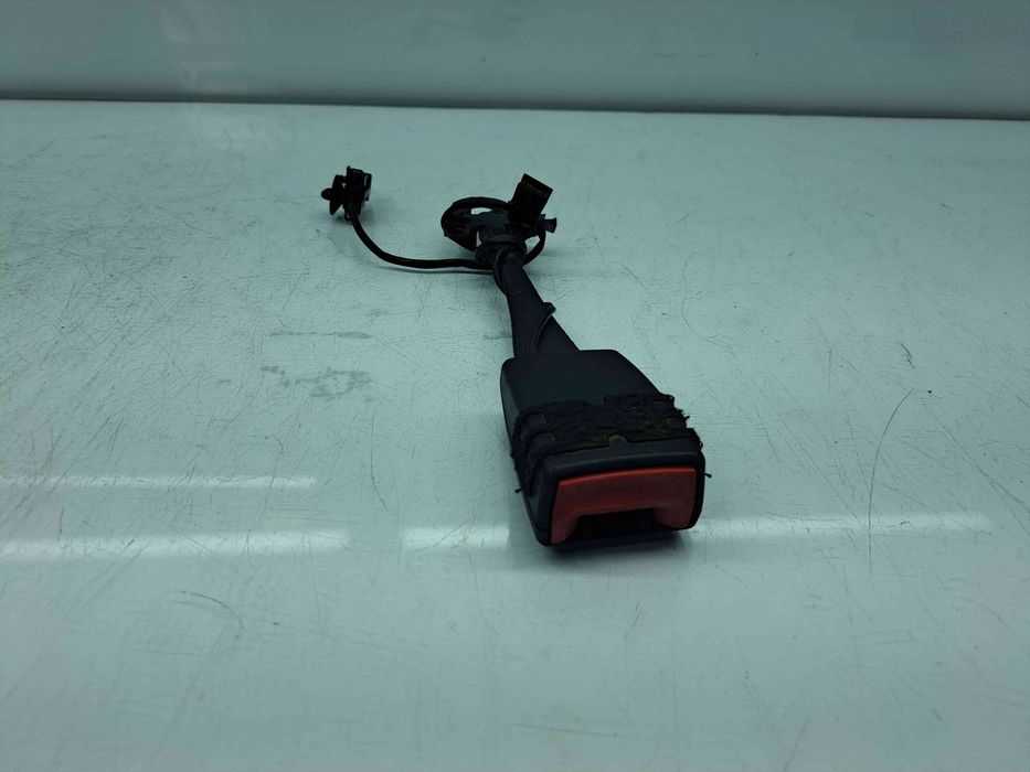 Capsa centura dreapta fata Audi A4 (8K2, B8) [Fabr 2008-2015] 8K08577