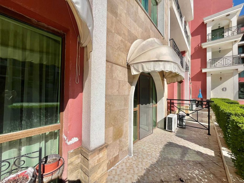 Продава се Тристаен апартамент в Свети Влас - 119 кв.м за 557 €/кв.м - Снимка #16