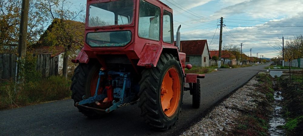 Tractor 650 in perfecta stare de funcționare