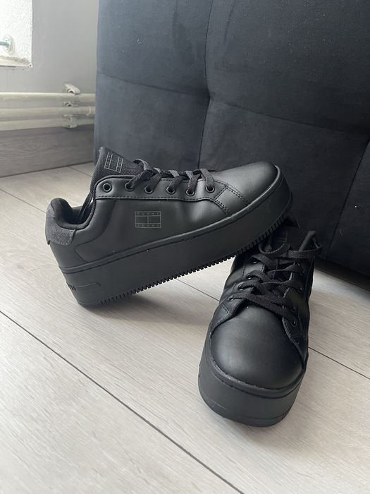 Adidasi Tommy Jeans