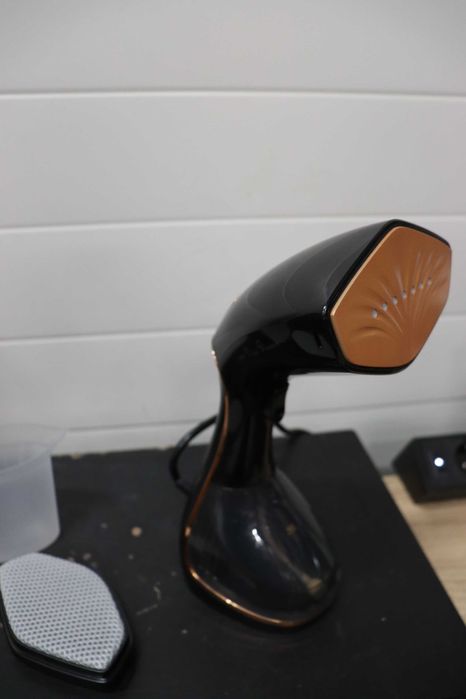 Grundig Fashion Brush ST7950  Вертикална ютия за дрехи, ПРОМОЦИЯ!