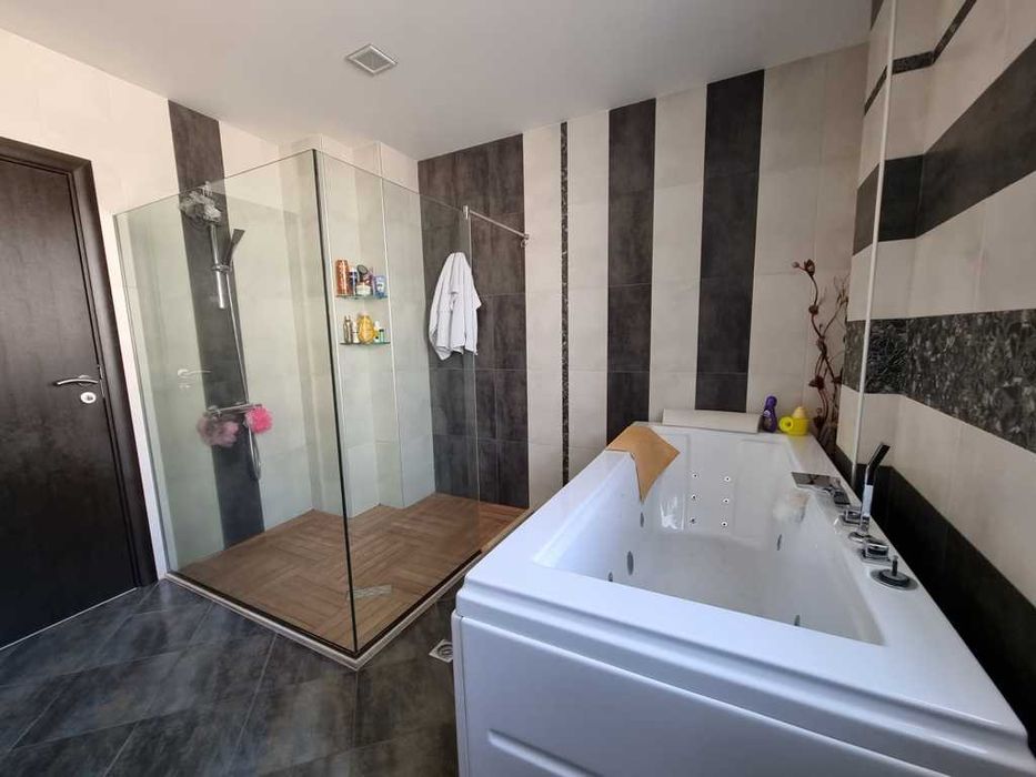 Продава се Къща в с. Рилци, Област Благоевград - 440 кв.м за 1263 €/кв.м - Снимка #6