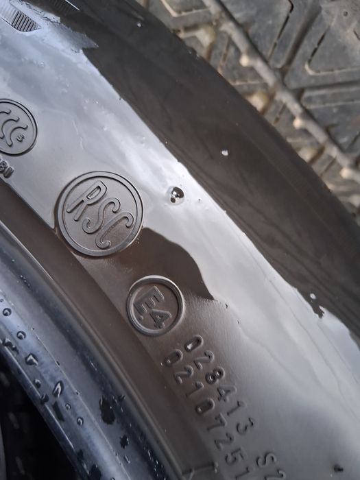 20цола спорт 305 40 и 275 45 20 BRIDGESTONE 4броя летни