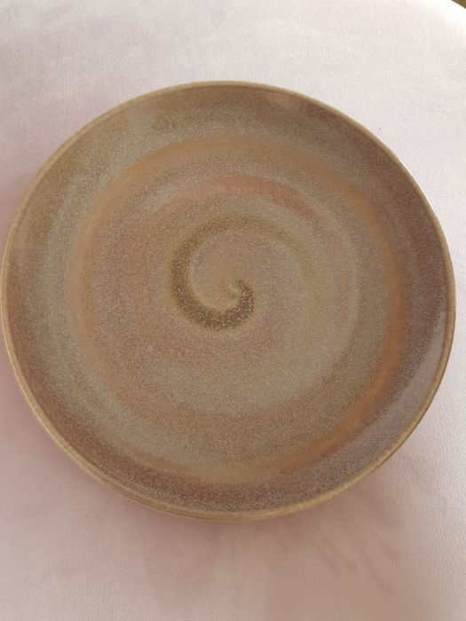 Порцеланови чиний и плата различни размери