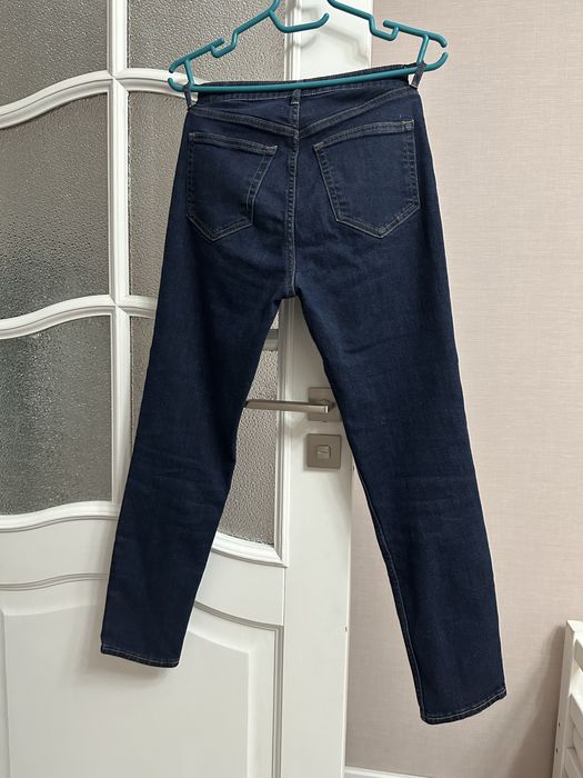 Джинсы брендовые S