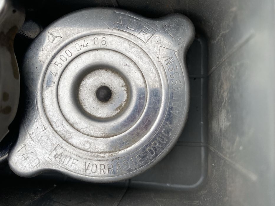 Запчасти мғрседес w210