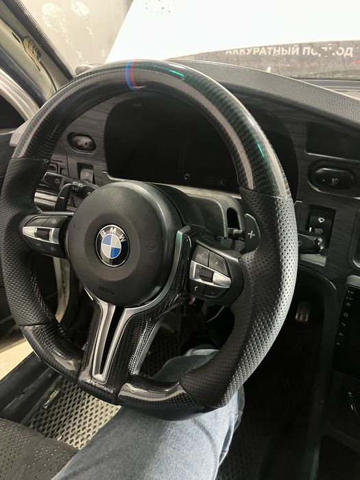 BMW M5 оригинал руль
