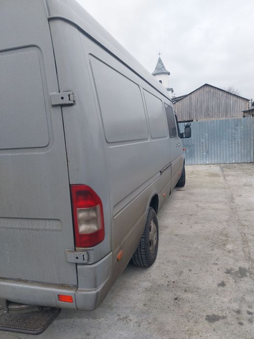 Vând duba Mercedes Sprinten