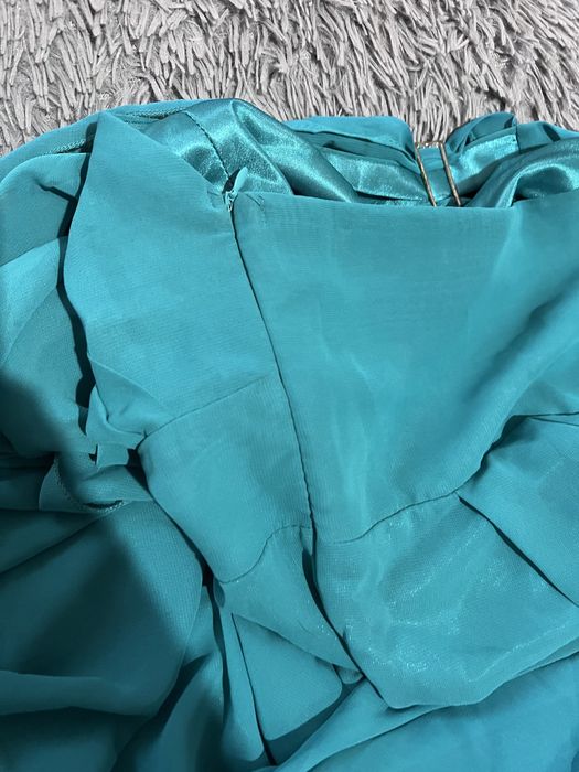 Красивое вечернее платье