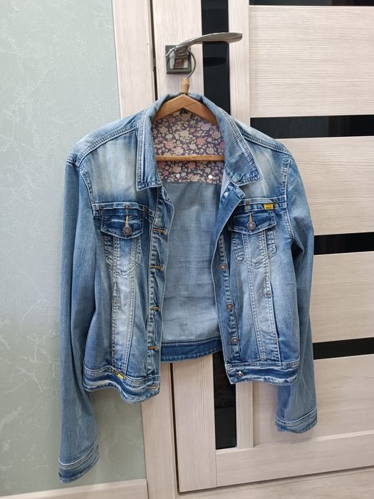 Джинсовая куртка, джинсовка 46 р-р