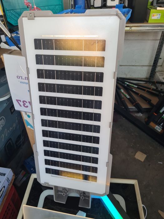 Lampă Solară Stradală
