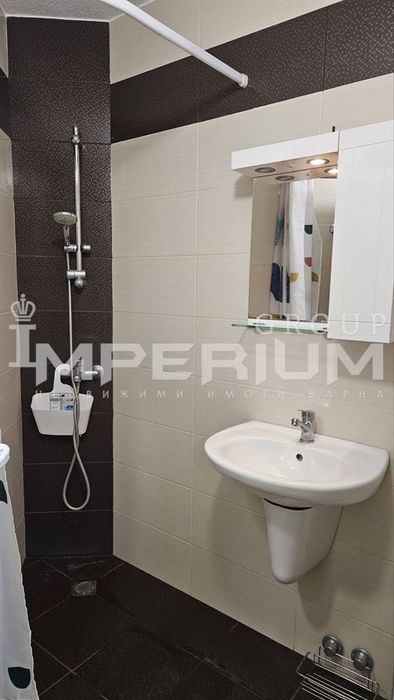 Дава се под наем Двустаен апартамент в Варна, Базар Левски - 65 кв.м за 357 € - Снимка #6