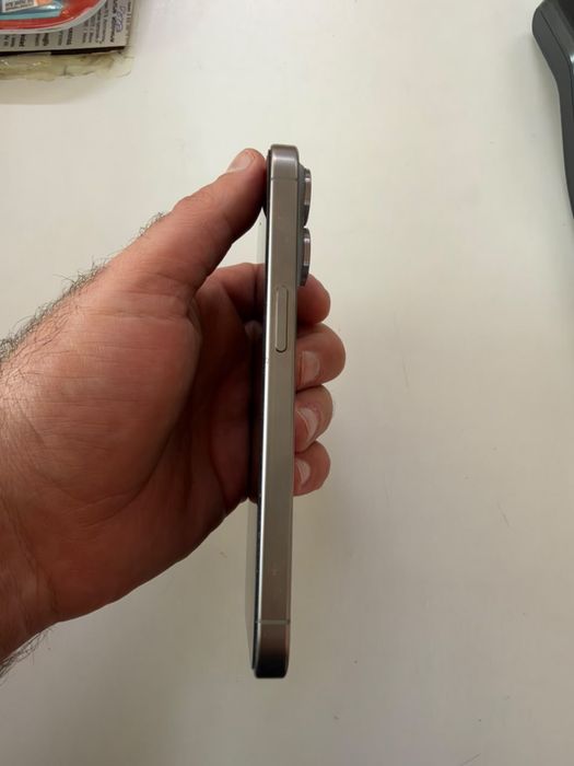 iPone 15 pro 256 g