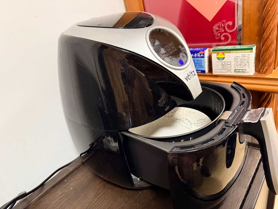 Дигитален Air Fryer Voltz