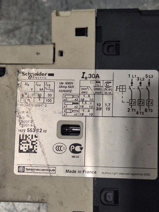 Темична защита Schneider