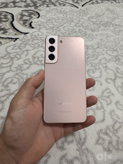 Samsung S22 8/256