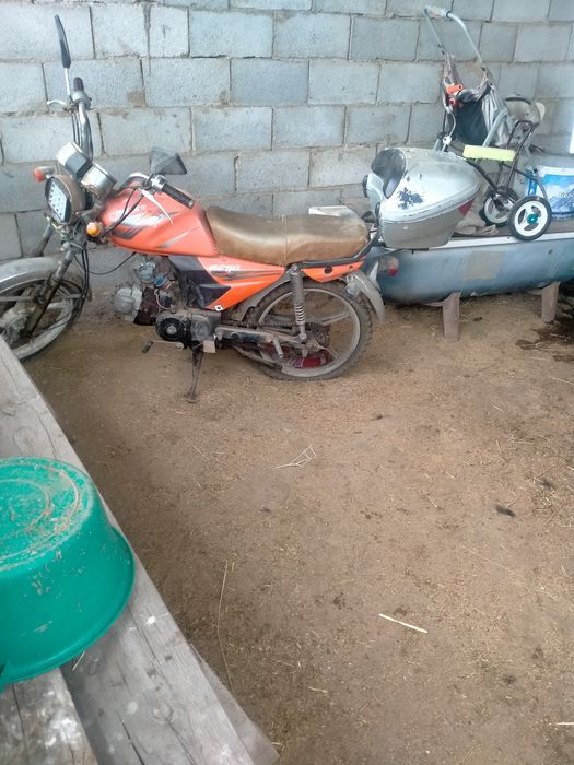 Мотацыкл на зоду