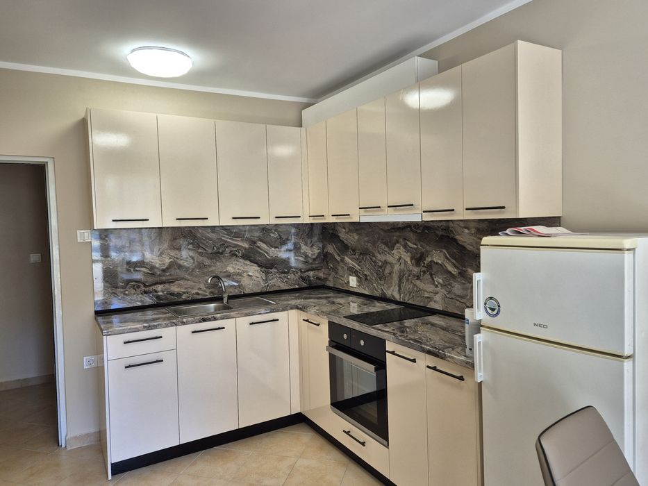 Дава се под наем Тристаен апартамент в София, Малинова долина - 86 кв.м за 720 € - Снимка #2