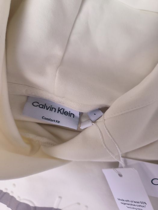 Calvin Klein суичър размер L