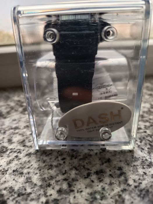 Спортен ръчен часовник Dash
