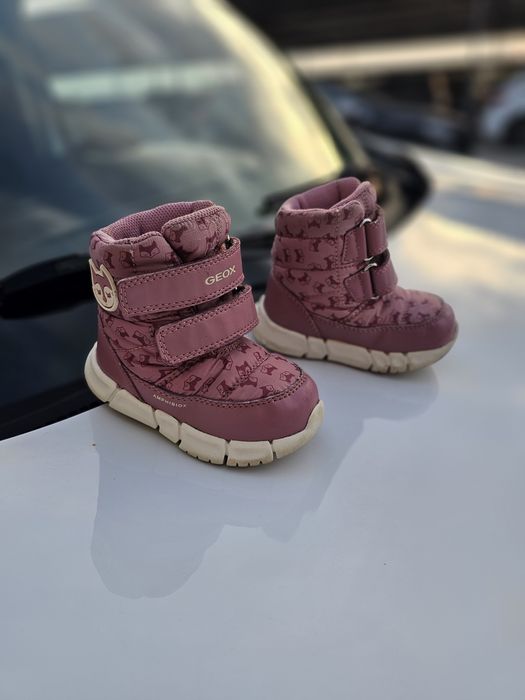 Продавам детски боти GEOX!!