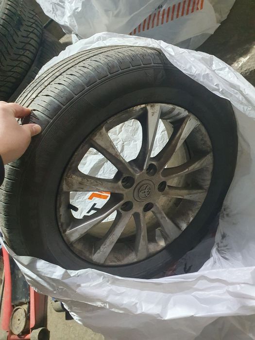 Продам летние шины с дисками