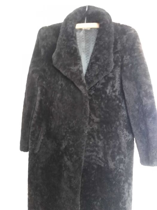 Продавам дамски кожени палта