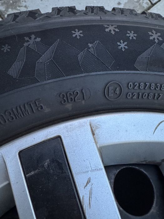 jante tabla cu anvelope iarna semperit 195 65 r15