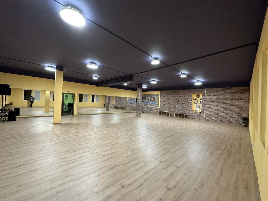 Зала под наем, танци, събития