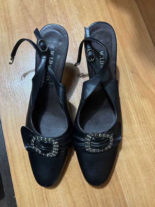 Босоножки, туфли