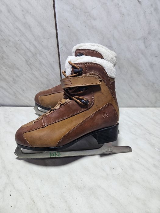 Patine 1077 gheata patinaj Tecno Pro marime 40 (26 cm)  .