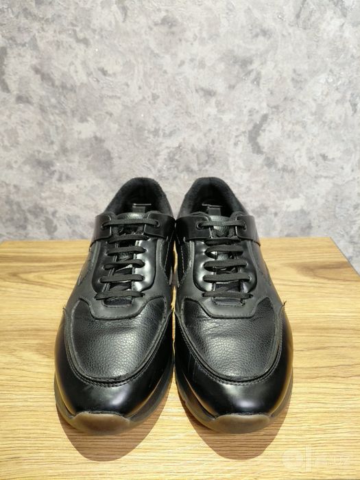 Оригинальные кроссовки Zara