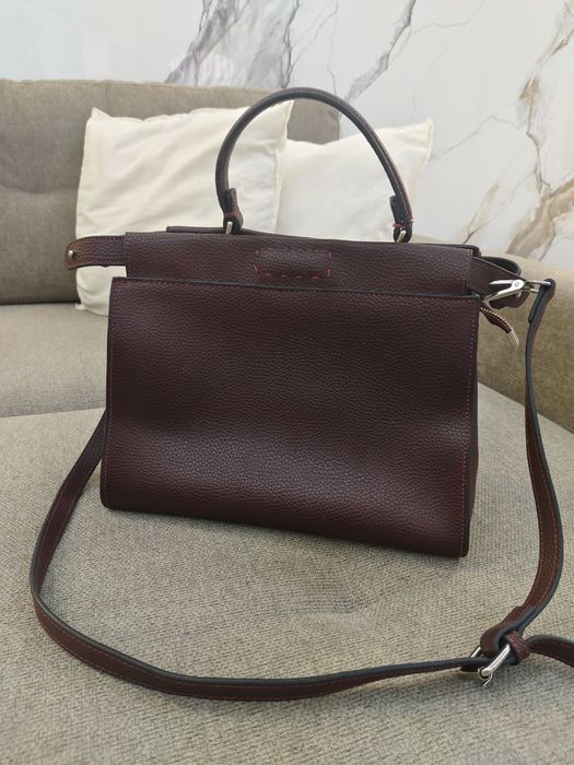 Рюкзак, сумкалар аёллар учун