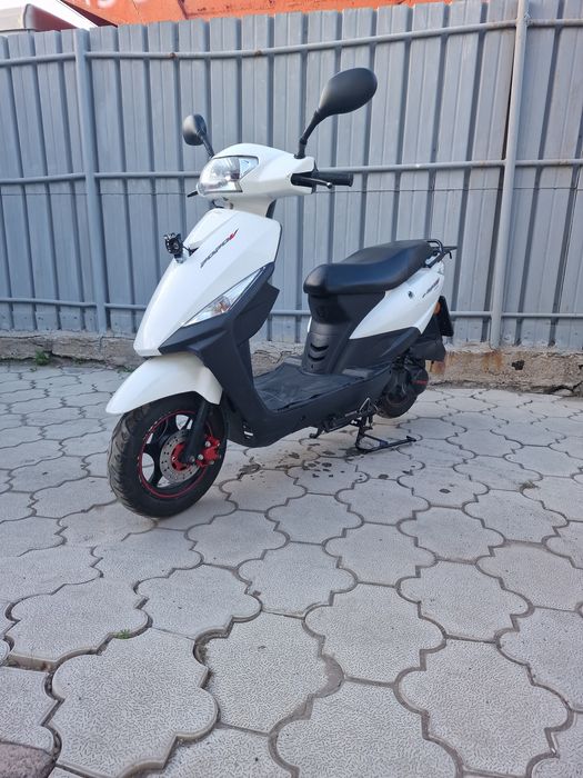 Продам отличный скутер!