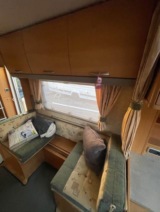 Продавам Swift Carisma 6 berth 2005 година в