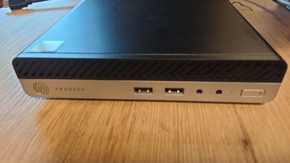 HP prodesk G3 mini I5 7500T 8gb DDR4 256Gb SSD Лицензиран Windows 10