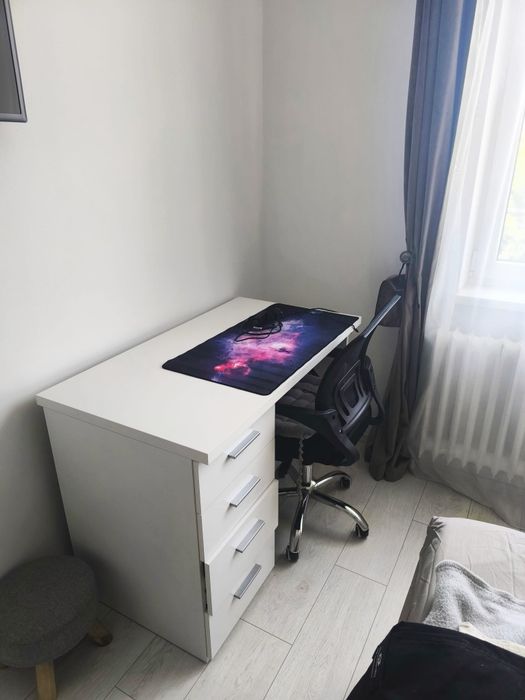 Vând birou nou-nout