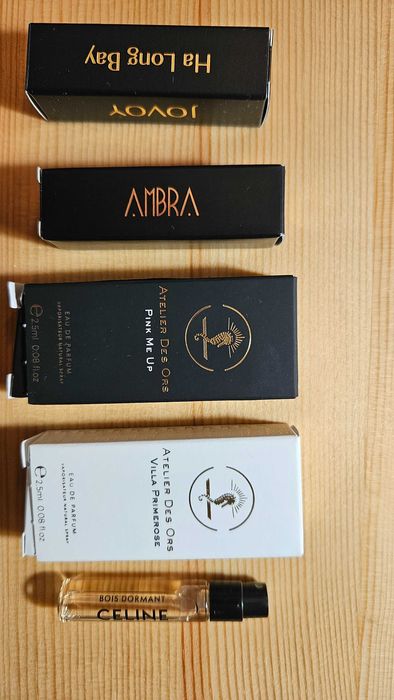 Лот от фабрични мостри