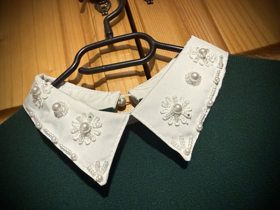 Bluza verde cu guler de camasa, cu perle si margelute, Marimea L/XL